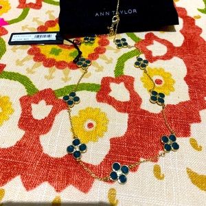 NWT Ann Taylor floral necklace